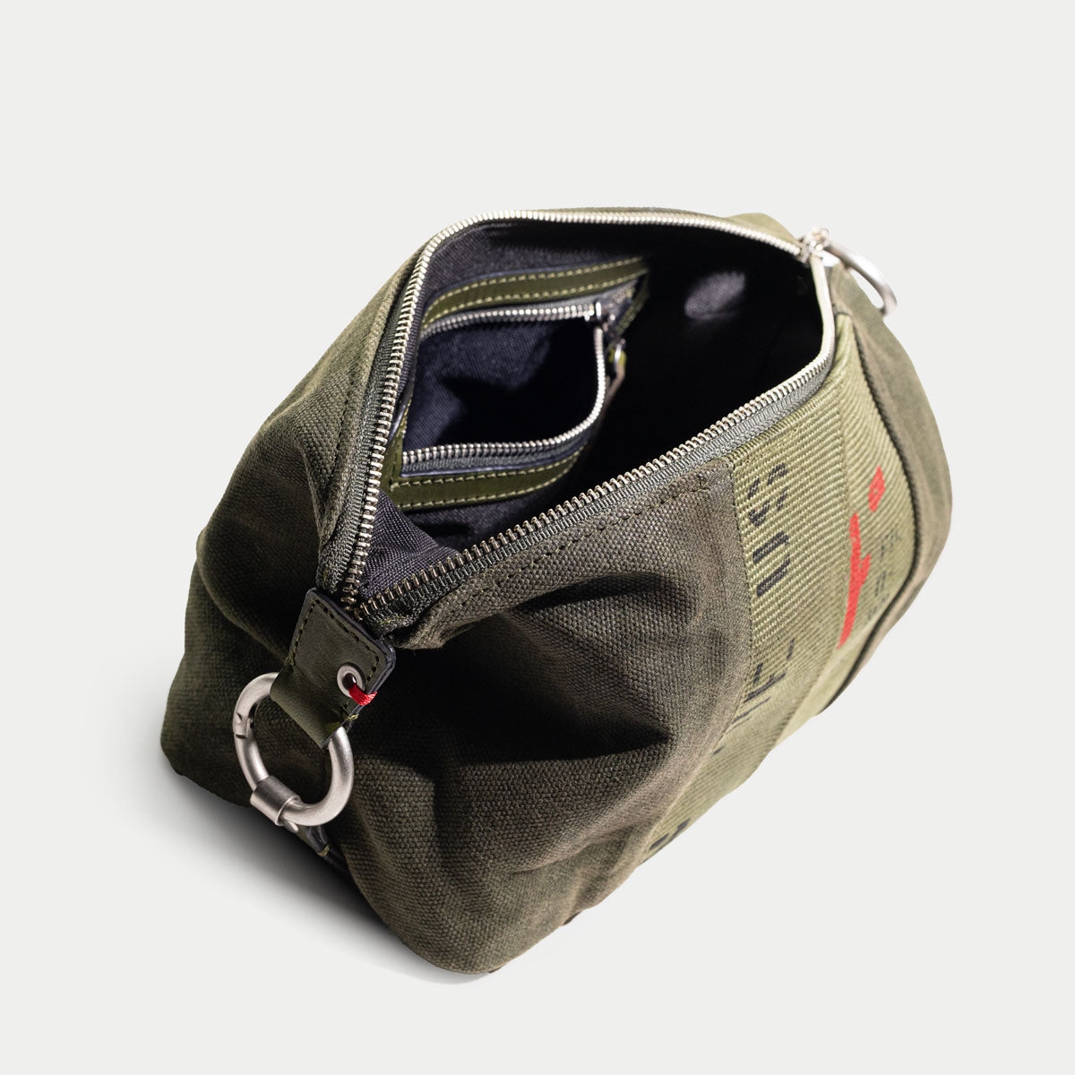The Re-Dopp // Travel Kit